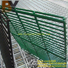 PVC Coated Hot-Dipped Galvanized Double Wire Fence